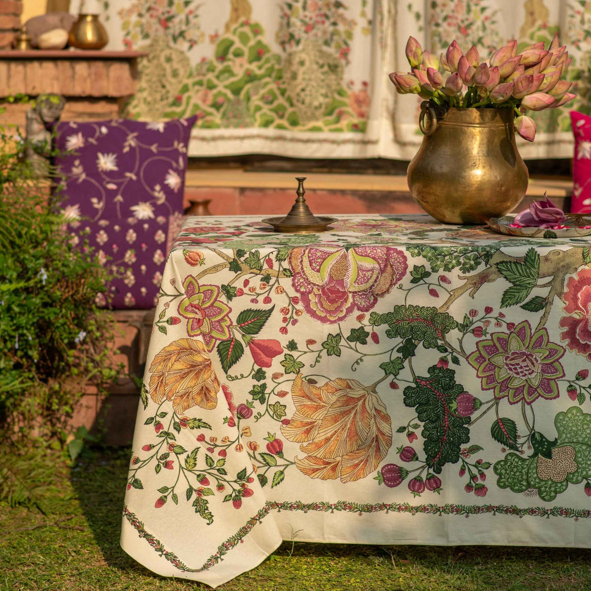 Table Cloth : Tree Of Life cream